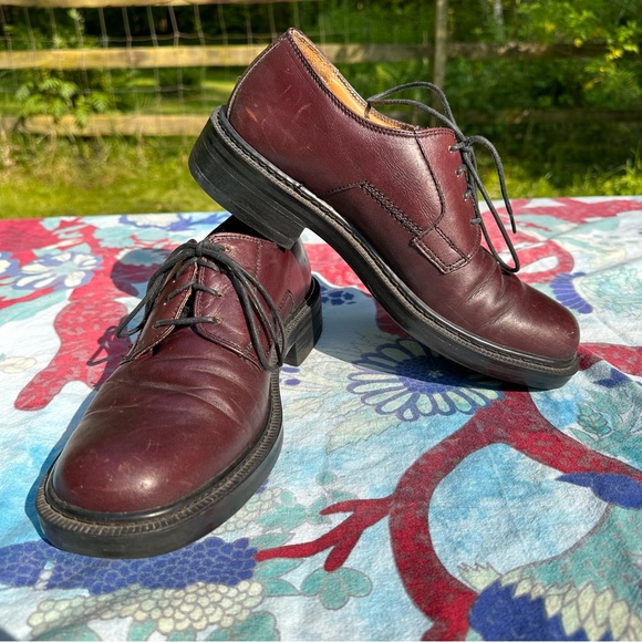 Clark’s Vintage Unique Maroon Leather Dress Shoes - Picture 1 of 8